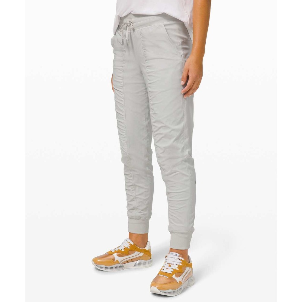 Lululemon Dance‎ Studio Lined Pant Women's 10 Vapor Light Gray Athleisure